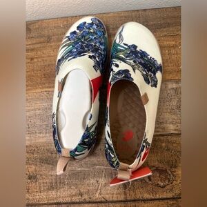 UIN Women's Artistic Floral Loafers - Iris - size 7
